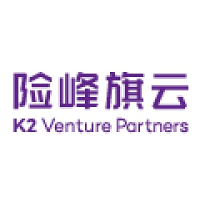 险峰旗云