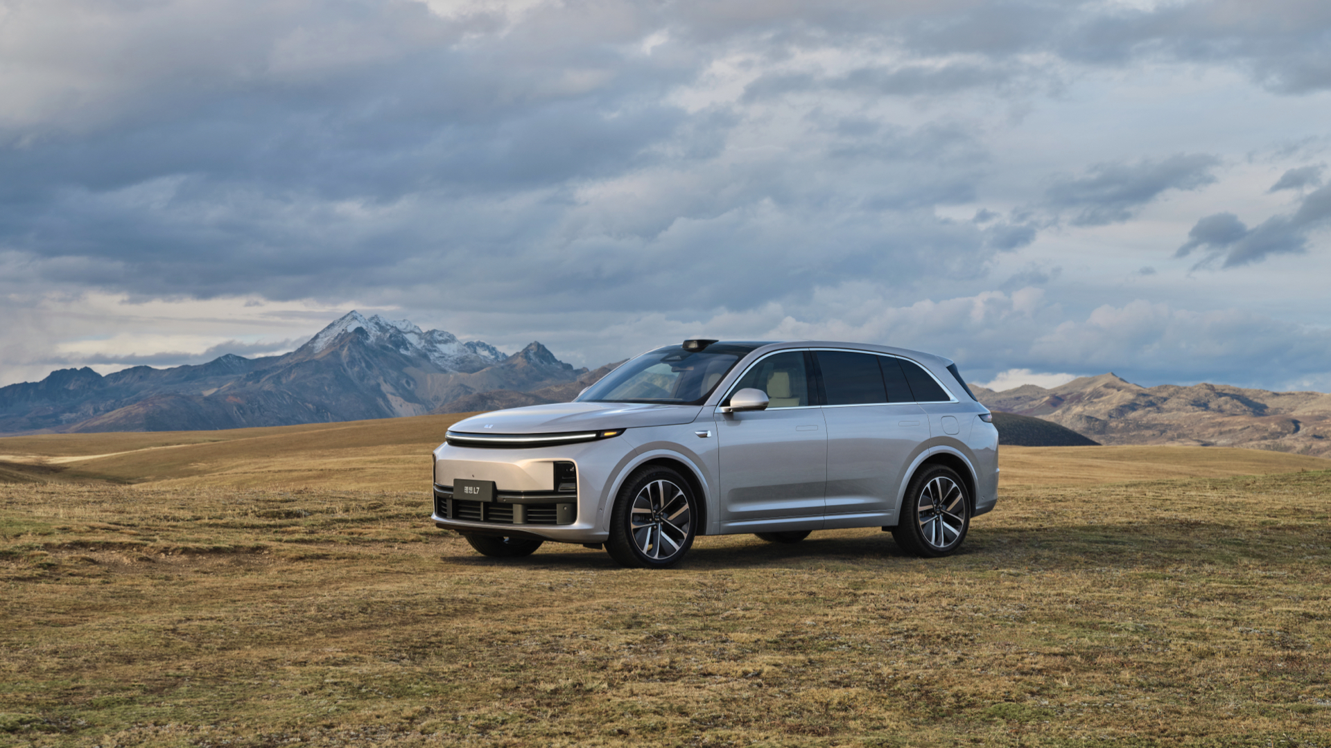 理想L7三款车型正式发布,全国统一零售价31.98-37.98万