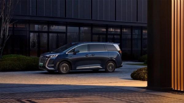 MPV 江湖熱鬧：25款騰勢(shì)D9上市，售價(jià)33.98萬(wàn)元起