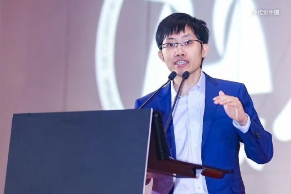 壓力給到梁文鋒