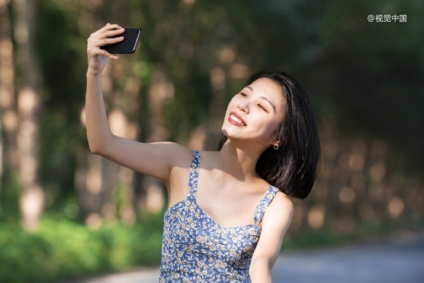 iPhone XS，一夜之間比CCD還火