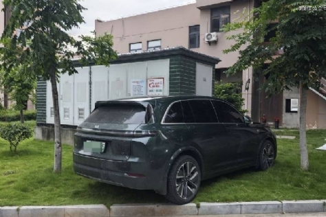 理想車主天塌了