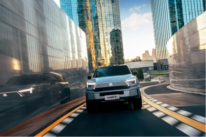 猛士M817 Max+版惊喜售价36.99万!智野硬实力打底+超长续航,智能越野一步到位!