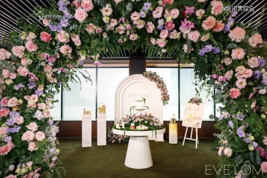 EVE LOM 伊芙珑携手品牌大使李沁，于40周年以「皮肤感官唤醒科技」引领情绪护肤新时代