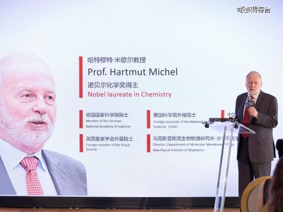 科技定义“中国美”新表达| 完美日记亮相2025“读懂中国”国际会议