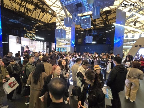 AWE现场直击：全球首创智能12喷嘴 Palette 300 3D打印机的亚洲首秀