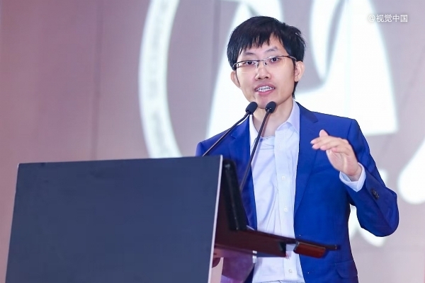 梁文锋自掏200亿？DeepSeek被曝500亿天价融资