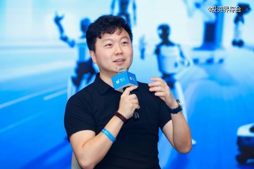 不到3个月再破里程碑：智元第15000台具身机器人下线，创下全球量产新纪录