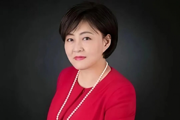 徐新投一位00后
