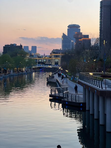 街上为什么不放刘德华的《恭喜发财》了？